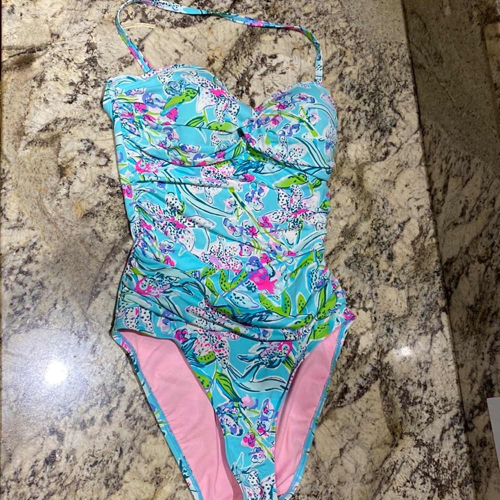 Lilly Pulitzer One-Piece Swim. EUC 6